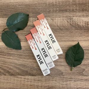 4 Kylie cosmetics lipsticks & glosses